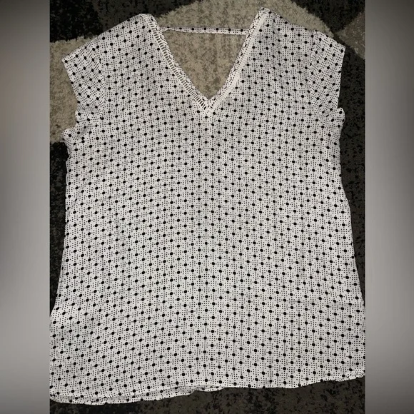 Polkadot blouse - Picture 2 of 5